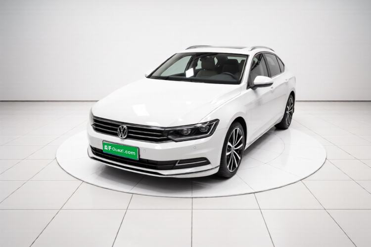 Used Volkswagen Variant 2018 380TSI Two-Wheel Drive Comfort Edition Guazi used car, China used car export, Used car for sale, Used cars, Cheapest cars for sale