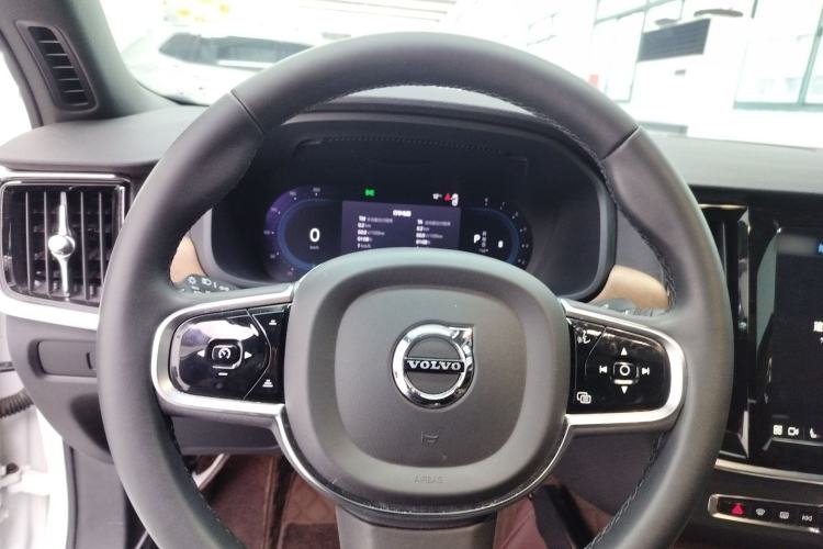 Used Volvo S90 2024 B5 Zhiyi Luxury Edition