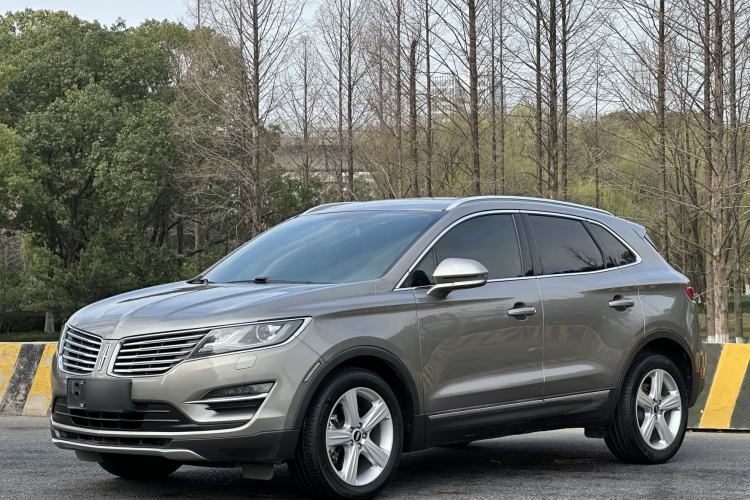 Used Lincoln MKC 2017 2.0T Two-Wheel Drive Deluxe Edition
