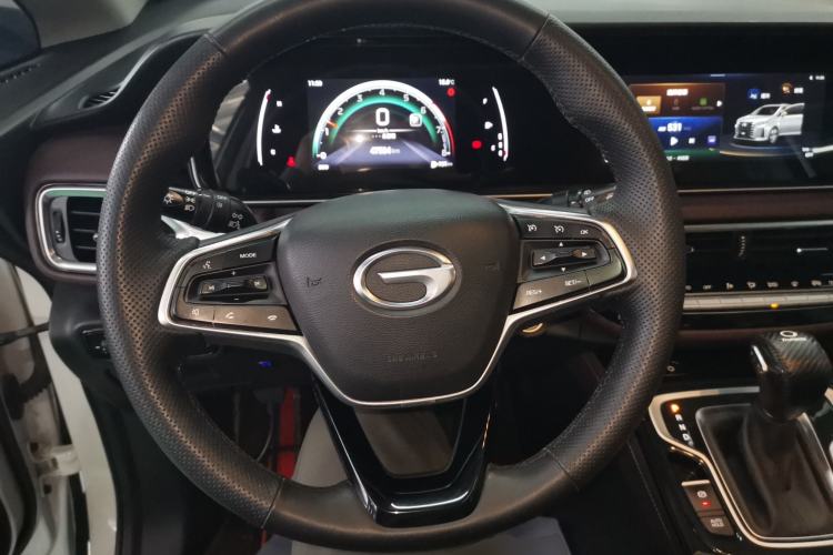 Used GAC Trumpchi M6 2023 PRO 270T DCT Luxury Edition Steering Wheel