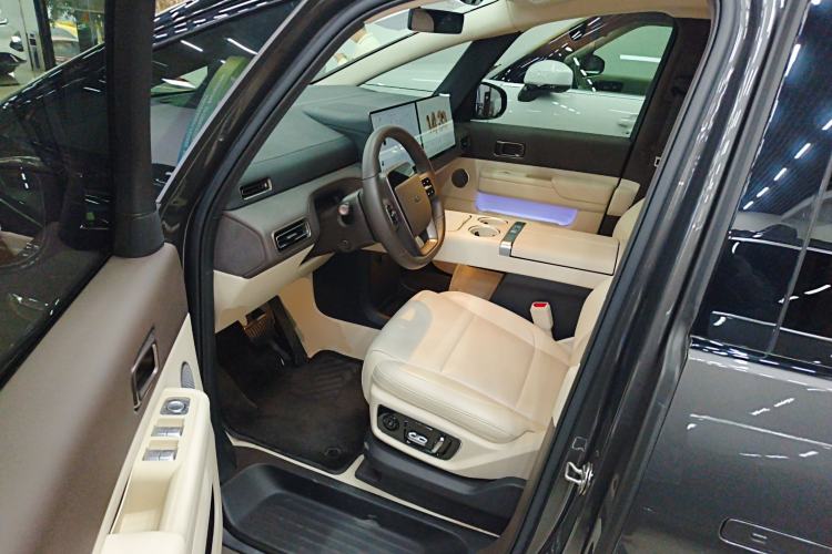 Used Li Auto MEGA 2024 Ultra Model