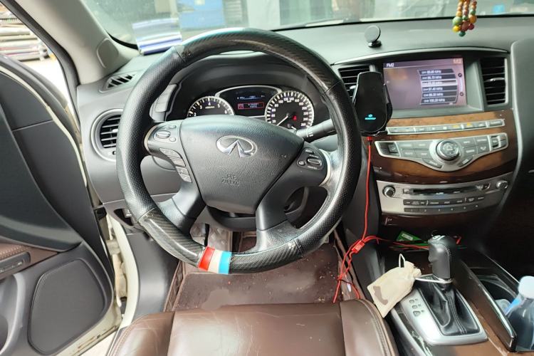 Used Infiniti JX 2013 JX35 Two-Wheel-Drive Excellence Edition Steering Wheel