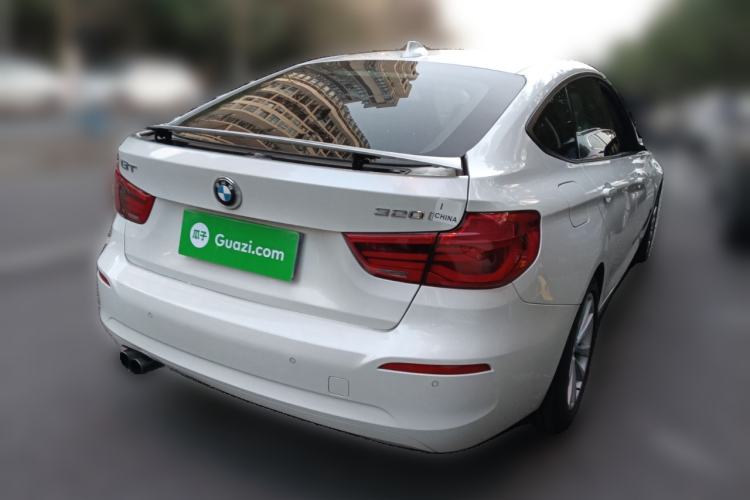 Used BMW 3 Series GT 2017 320i Sport Edition
