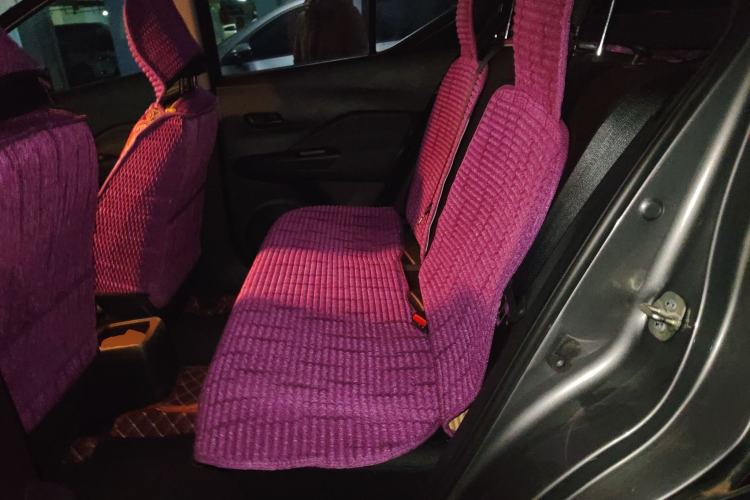 Used Nissan Kicks 2021 1.5L XE Manual Cool Edition
