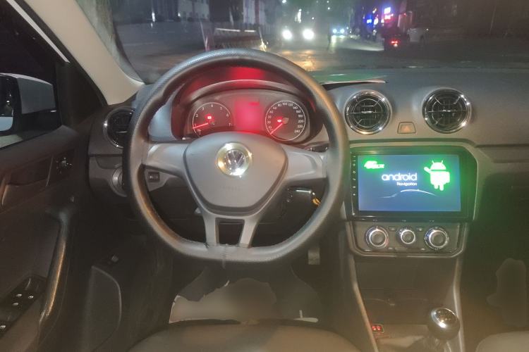 Used Volkswagen Jetta 2019 Dream Edition 1.4L Manual Fashion Version Steering Wheel