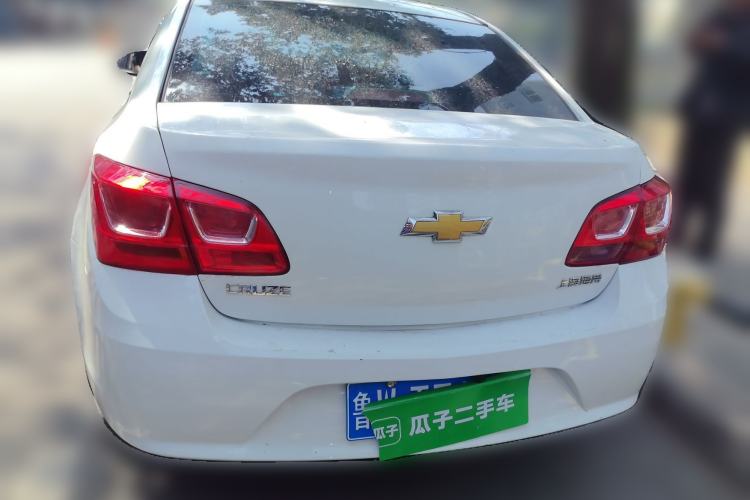 Used Chevrolet Cruze 2015 1.5L Classic SL MT Rear