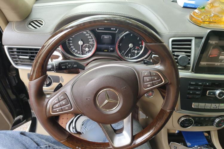 Used Mercedes-Benz GL-Class 2014 GL 350 CDI 4MATIC Steering Wheel