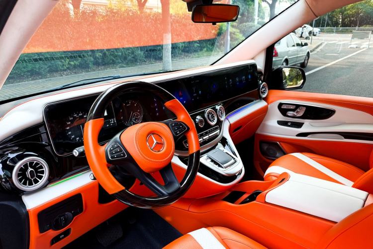 Used Mercedes-Benz Vito 2023 2.0T Elite Version 7 Seats