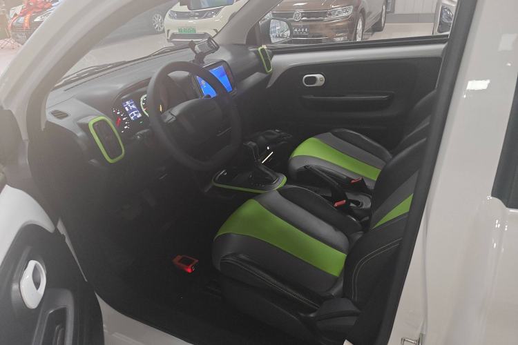 Used Roewe Clever 2021 302 km New Four-Seater Super-Efficient Version