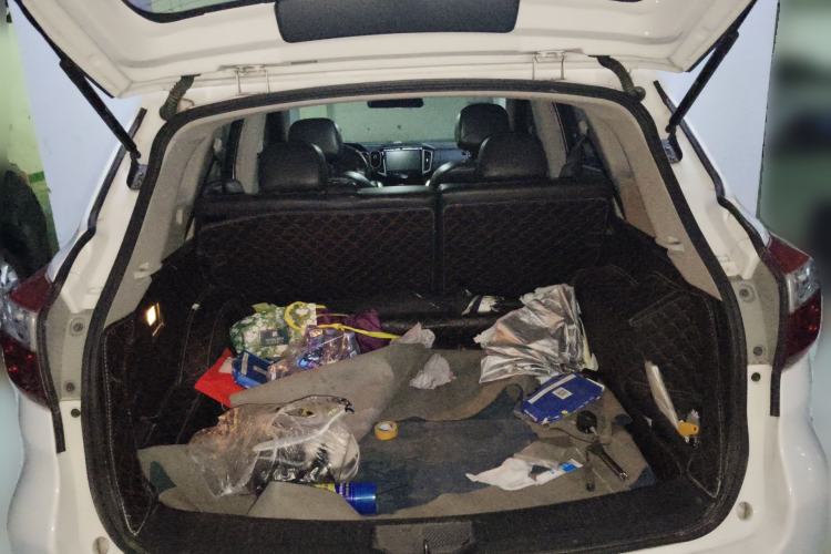 Used Venucia T70 2016 1.6L Manual Ruixing Edition Trunk