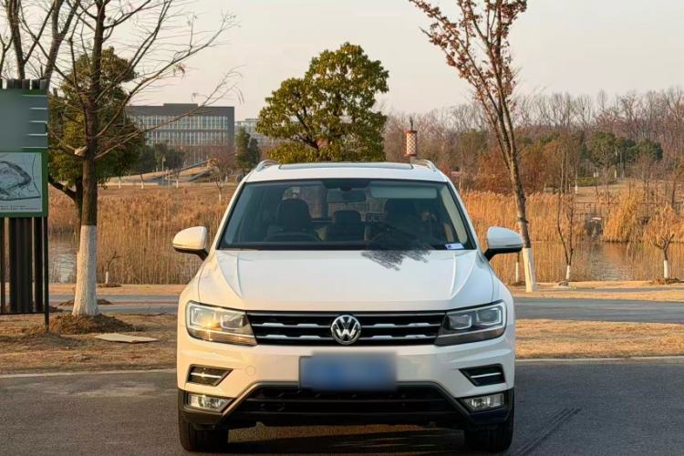 Used Volkswagen Tiguan L 2019 280TSI Automatic Two-Wheel Drive Panoramic Comfort Edition China V Standard
