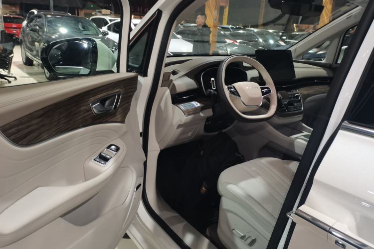 Used Roewe iMAX8 New Energy 2025 1.5T DMH Lu Zun Deluxe Edition
