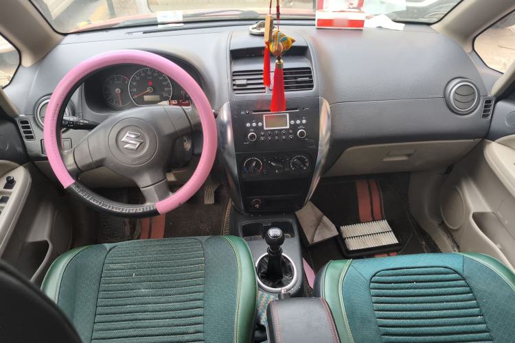 Used Suzuki SX4 2009 Hatchback 1.6L Manual Fashion Edition
