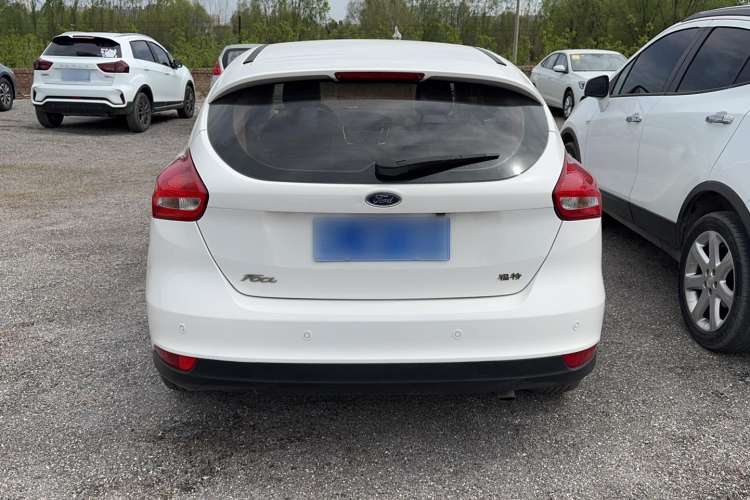 Used Ford Focus 2015 Hatchback 1.6L Automatic Fashion Edition