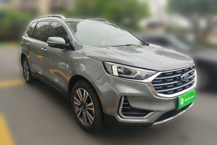 Used Ford Edge 2021 PLUS EcoBoost 245 Two-Wheel-Drive Platinum Edition 5 Seats Front Right 45 Deg