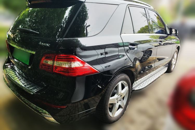 Used Mercedes-Benz M-Class 2014 ML 400 4MATIC Luxury Model
