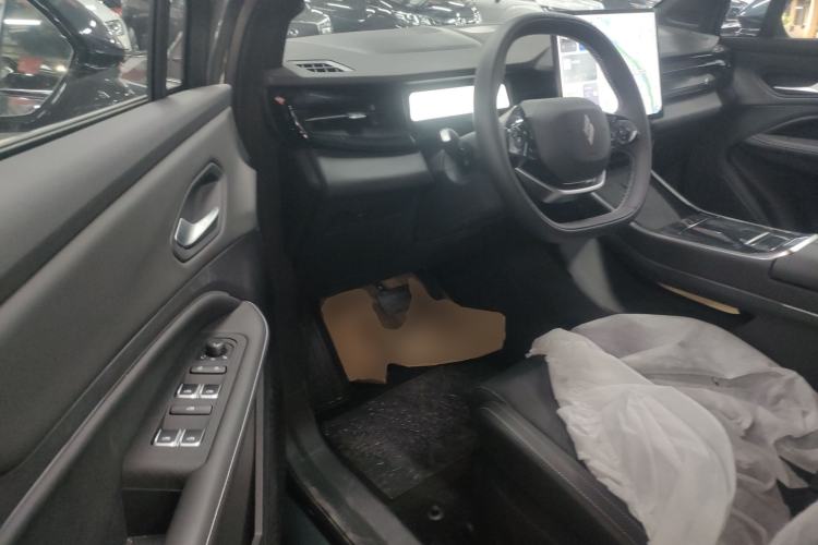 Used Livan 7 2023 605 km ZHU FENG
