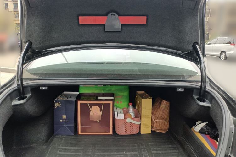 Used Volkswagen Magotan 2018 330TSI DSG Luxury Model Trunk