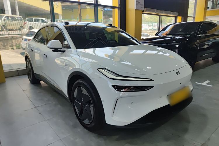 Used ONVO L60 2024 60 kWh Rear-Drive Version Front Right 45 Deg