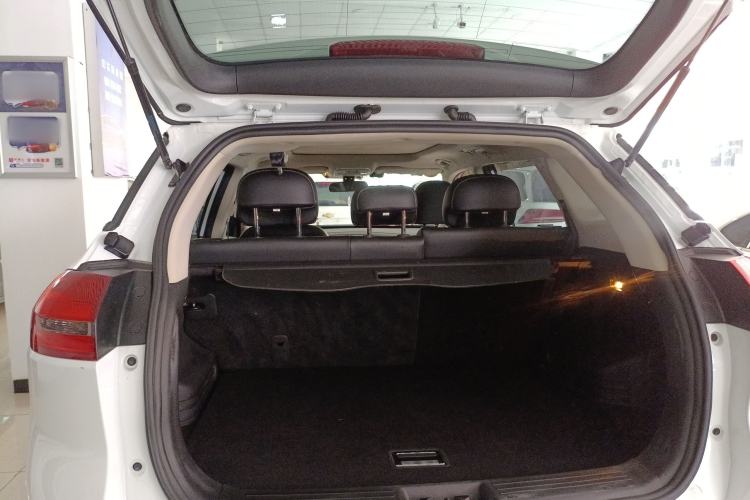 Used Geely Auto Emgrand X7 Sport 2016 1.8TD Automatic Smart Connectivity Version Trunk