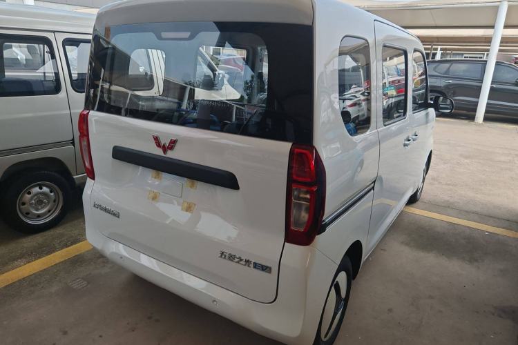 Used Wuling Zhiguang New Energy 2025 Standard Model