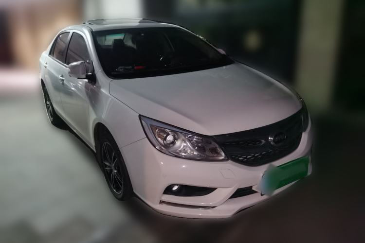 Used BYD Surui 2015 Revised Version 1.5L Automatic Luxury Edition
