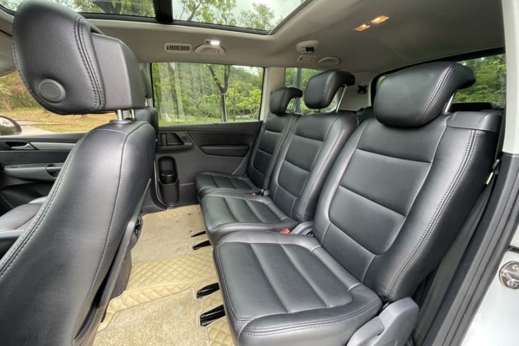 Used Volkswagen Sharan 2013 1.8TSI Standard Model Interior 3