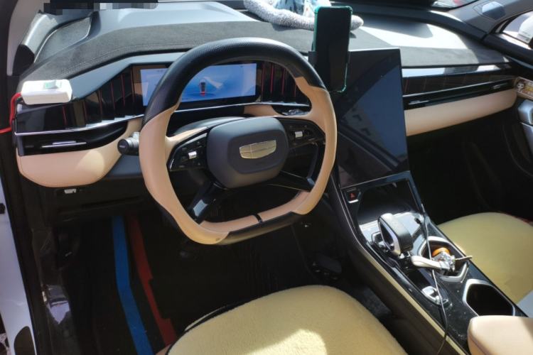 Used Geely Auto FX11 2023 1.5TD DCT Prestige Edition
