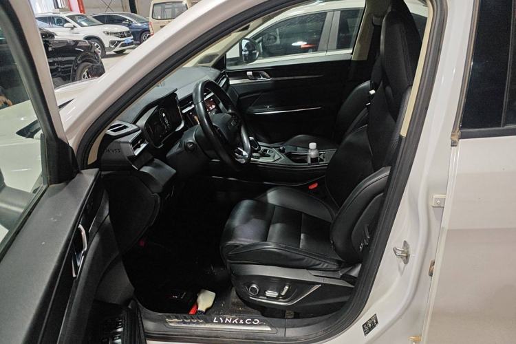 Used Lynk & Co 01 2021 2.0TD Two-Wheel-Drive Pro Trim