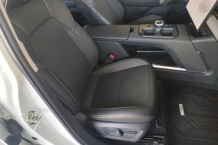 Used Toyota bZ5 2025 Model 550 PRO Smart Driving Edition Right Front Seat