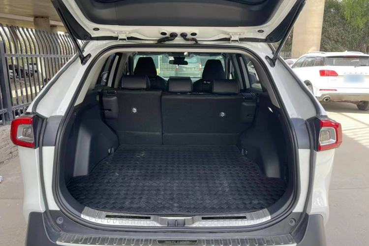 Used Toyota Wildlander 2024 2.0L CVT Two-Wheel Drive Leading Edition Trunk