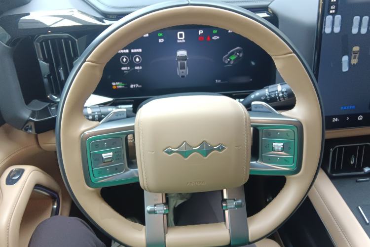 Used Formula Leopard Leopard 8 2025 Smart & Brave Flagship Edition 7 Seats
