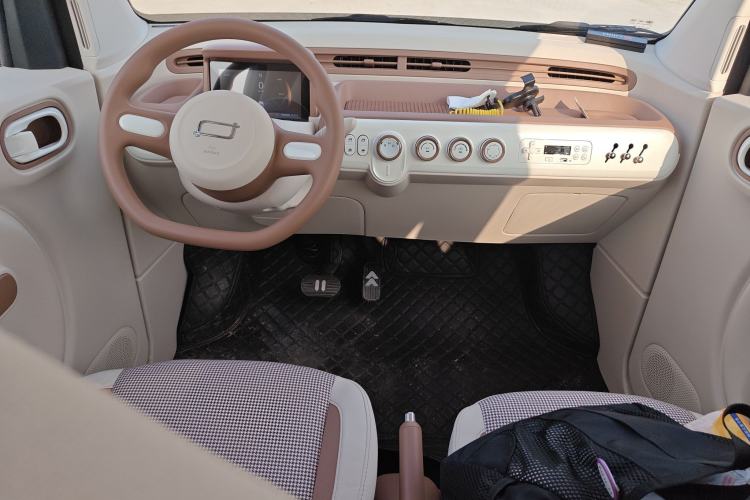 Used Bestune Pony 2026 222km Colorful Horse Center Console