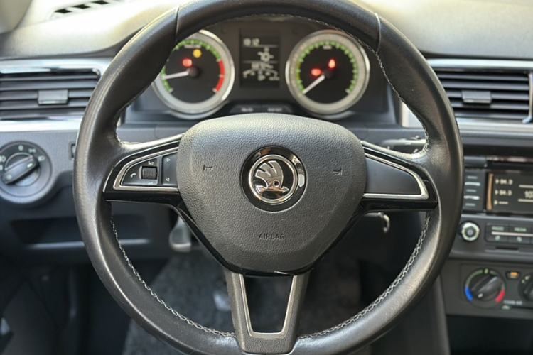 Used Skoda Rapid 2018 1.6L Manual Comfort Edition