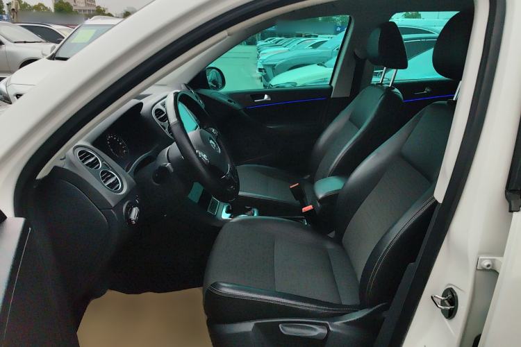 Used Volkswagen Tiguan L 2017 300TSI Automatic Two-Wheel Drive Silk Road Luxury Edition
