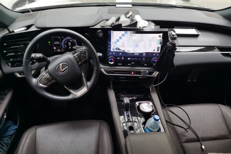 Used Lexus RX 2023 350h Four-Wheel Drive Enjoyment Version Center Console