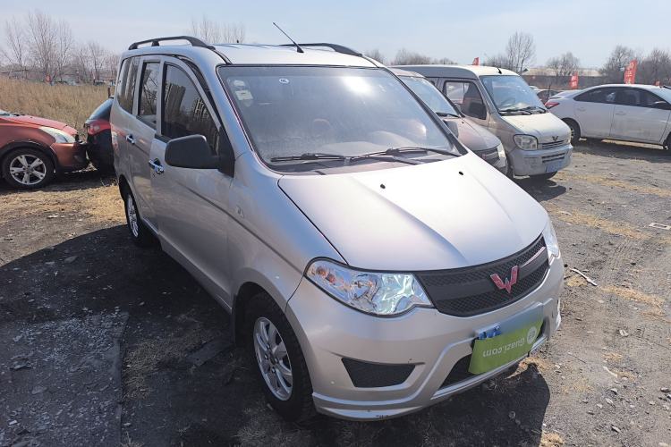 Used Wuling Hongguang 2020 1.2L S Base Model China VI LSI Front Right 45 Deg