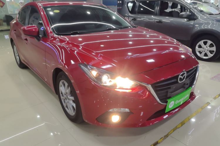 Used Mazda Mazda 3 Axela 2016 Sedan 1.5L Automatic Luxury Model
