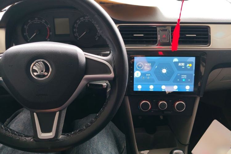 Used Skoda Rapid 2016 1.6L Manual Front-Wheel-Drive Version