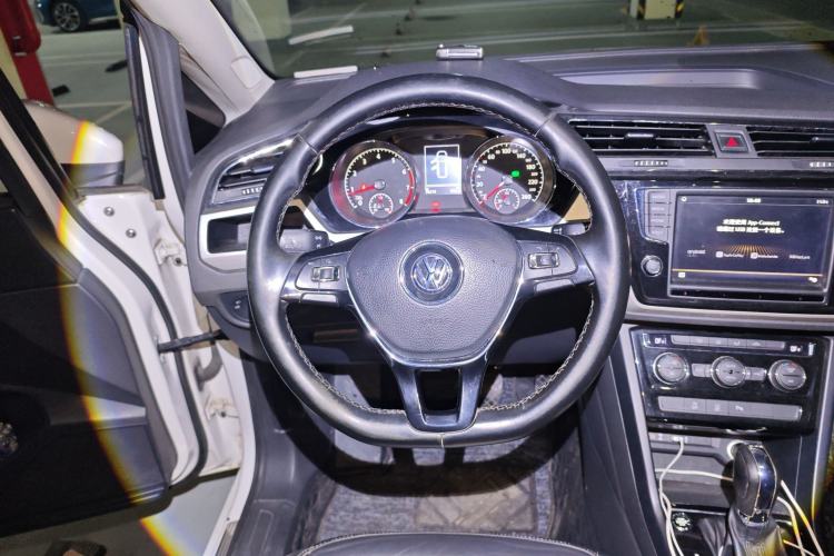 Used Volkswagen Touran 2016 Volkswagen Touran L 280TSI DSG Comfort Edition