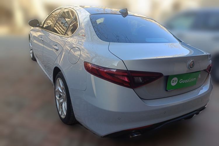 Used Alfa Romeo Giulia 2020 2.0T 280HP VIRTU Limited Edition Rear Left 45 Deg