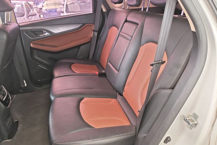 Used Baojun 560 2015 1.8L Manual Elite Edition
