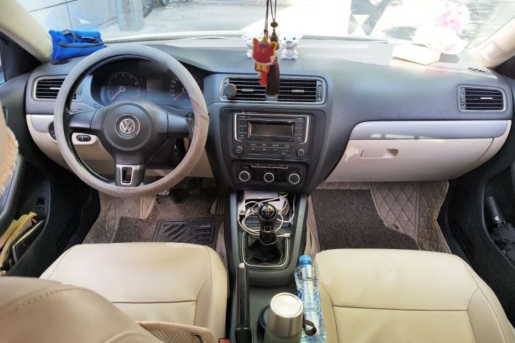 Used Volkswagen Sagitar 2014 Revised Version 1.6L Manual Comfort Edition
