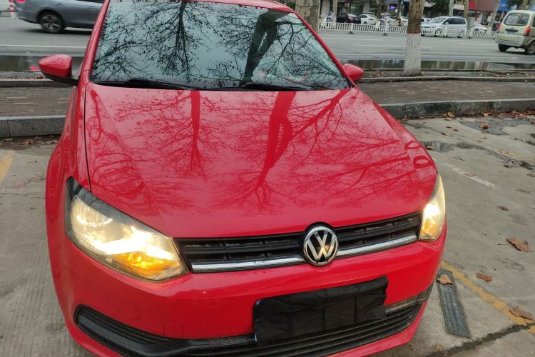 Used Volkswagen Polo 2016 1.4L Manual Fashion Model