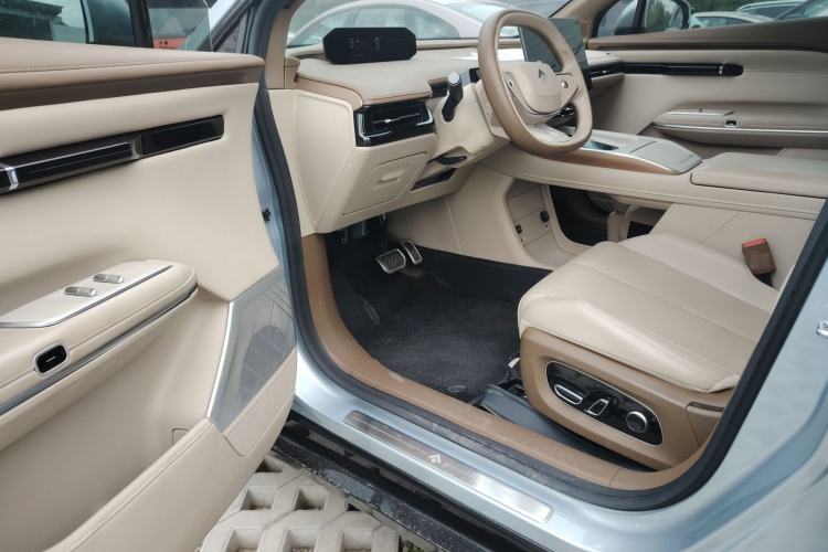 Used Hyptec HT 2023 670 Rear-Drive Ultra-High-Voltage NDA Version