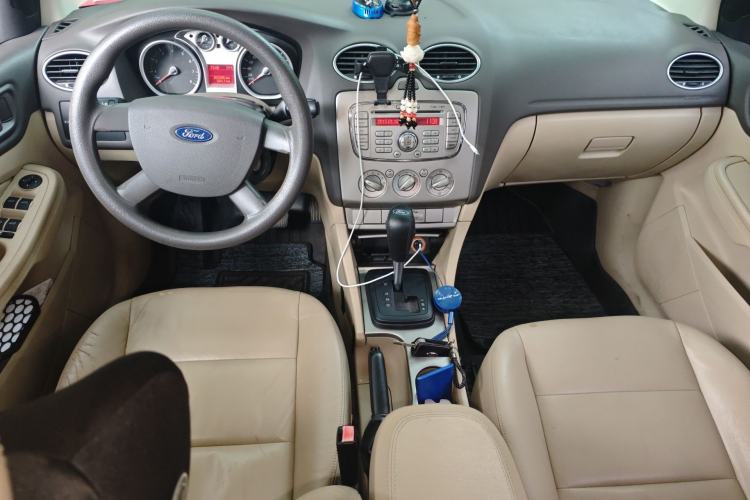 Used Ford Focus 2011 Sedan 1.8L Automatic Fashion Edition
