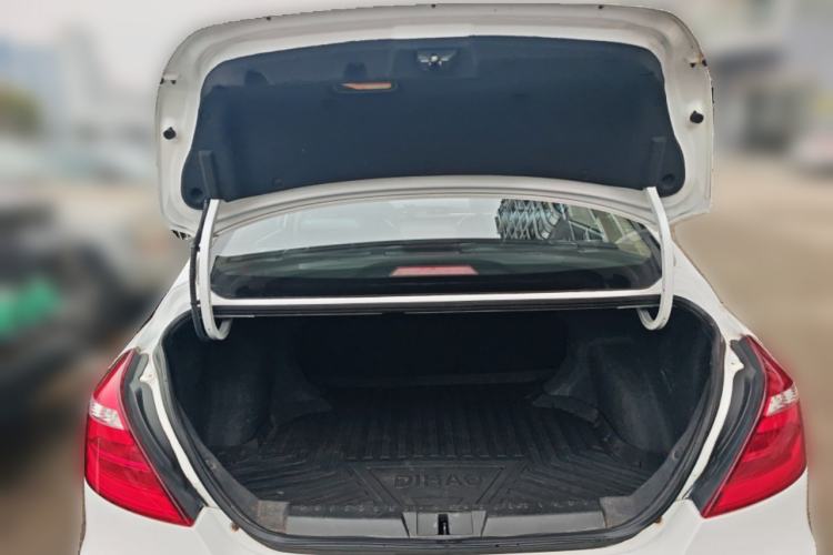 Used Geely Auto Emgrand 2017 Sedan Million Edition 1.5L CVT Upward Version
