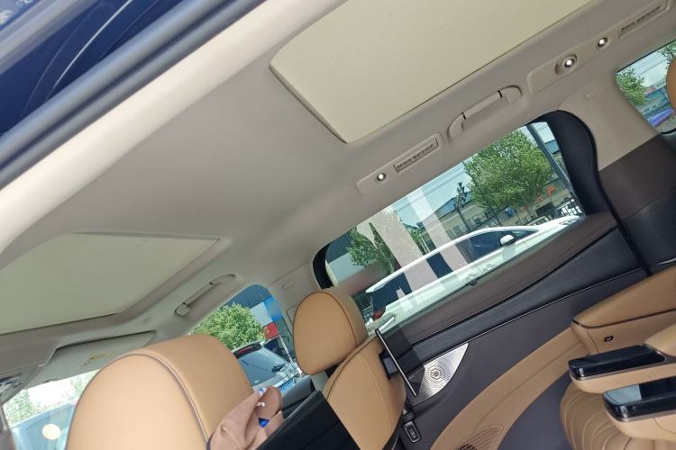 Used Denza D9 2022 DM-i 970 Four-Wheel Drive Prestige Model Headliner