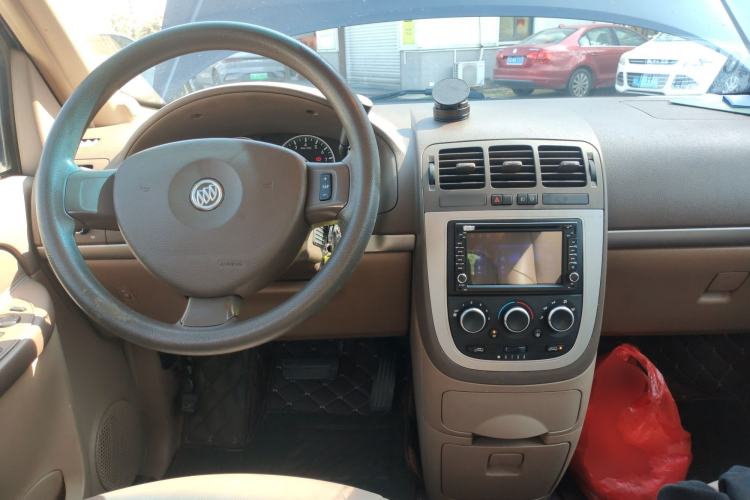 Used Buick GL8 2014 2.4L Classic Edition
