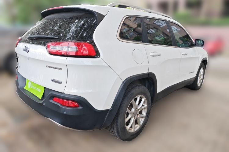 Used Jeep Cherokee 2016 2.4L Professional Smart Version